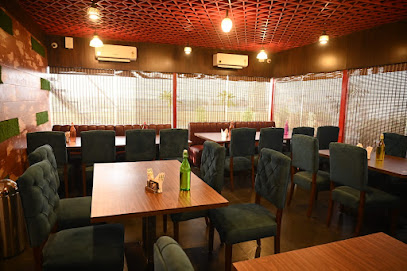 SILVER PLATE RESTAURANT | HARDIK PALACIO | LUXA VARANASI