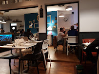 Atmosphère du Restaurant Le Carré à Saint-Denis - n°3