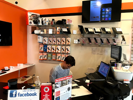 Screen Repair Service «Mr Fix», reviews and photos, 9200 Stony Point Pkwy #160, Richmond, VA 23235, USA