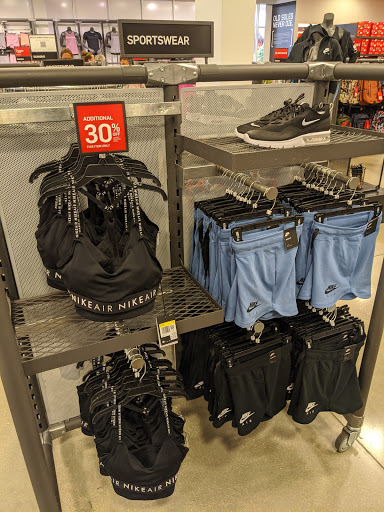 Clothing Store «Nike Factory Store», reviews and photos, 10801 Corkscrew Rd D-177, Estero, FL 33928, USA