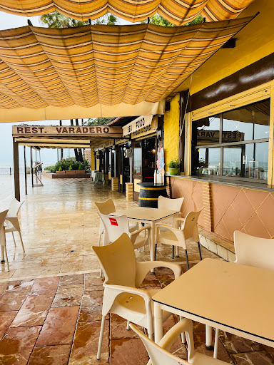 Restaurante Varadero Marbella - Playa la Bajadilla, P.º Alfonso Cañas Nogueras, 29600 Marbella, Málaga