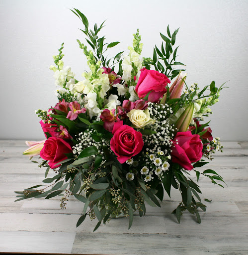 Florist «Greenlawn Florist», reviews and photos, 841 Pulaski Rd, Greenlawn, NY 11740, USA