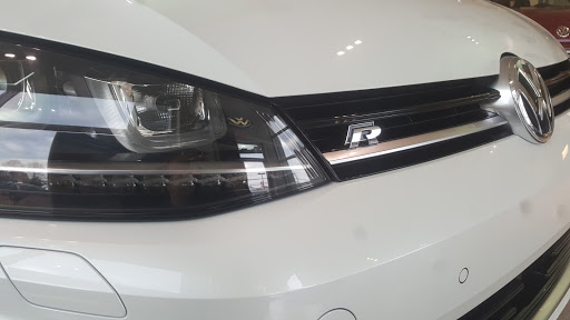 Volkswagen Dealer «DCH Volkswagen of Freehold», reviews and photos, 4360 U.S. 9, Freehold, NJ 07728, USA