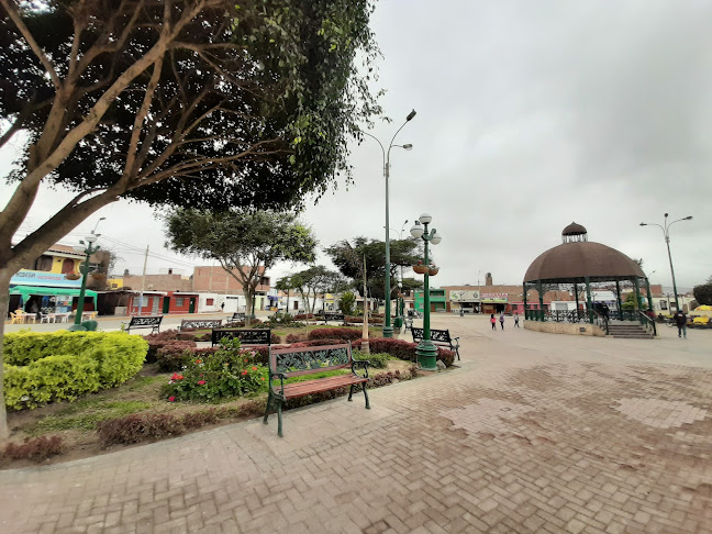 Opiniones de Plaza Mayor de Chilca en Chilca - Arquitecto