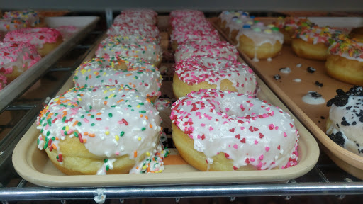 Donut Shop «Family Donuts», reviews and photos, 9250 Cockerham Rd, Denham Springs, LA 70726, USA