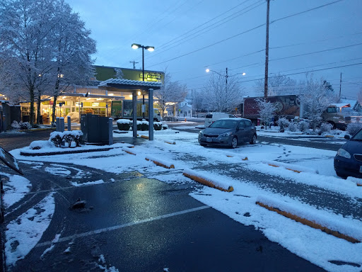 Grocery Store «New Seasons Market Arbor Lodge», reviews and photos, 6400 N Interstate Ave, Portland, OR 97217, USA