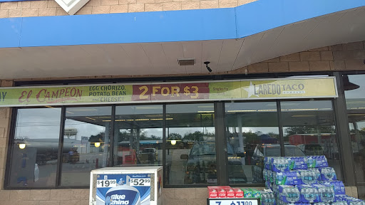 Convenience Store «Stripes», reviews and photos, 2013 S Bridge St, Brady, TX 76825, USA