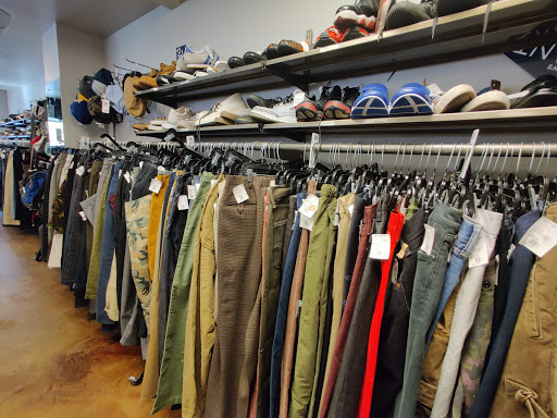 Used Clothing Store «Crossroads Trading Co», reviews and photos, 5901 College Ave, Oakland, CA 94618, USA