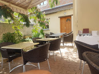Atmosphère du Restaurant Auberge du Prieuré Normand à Gasny - n°4