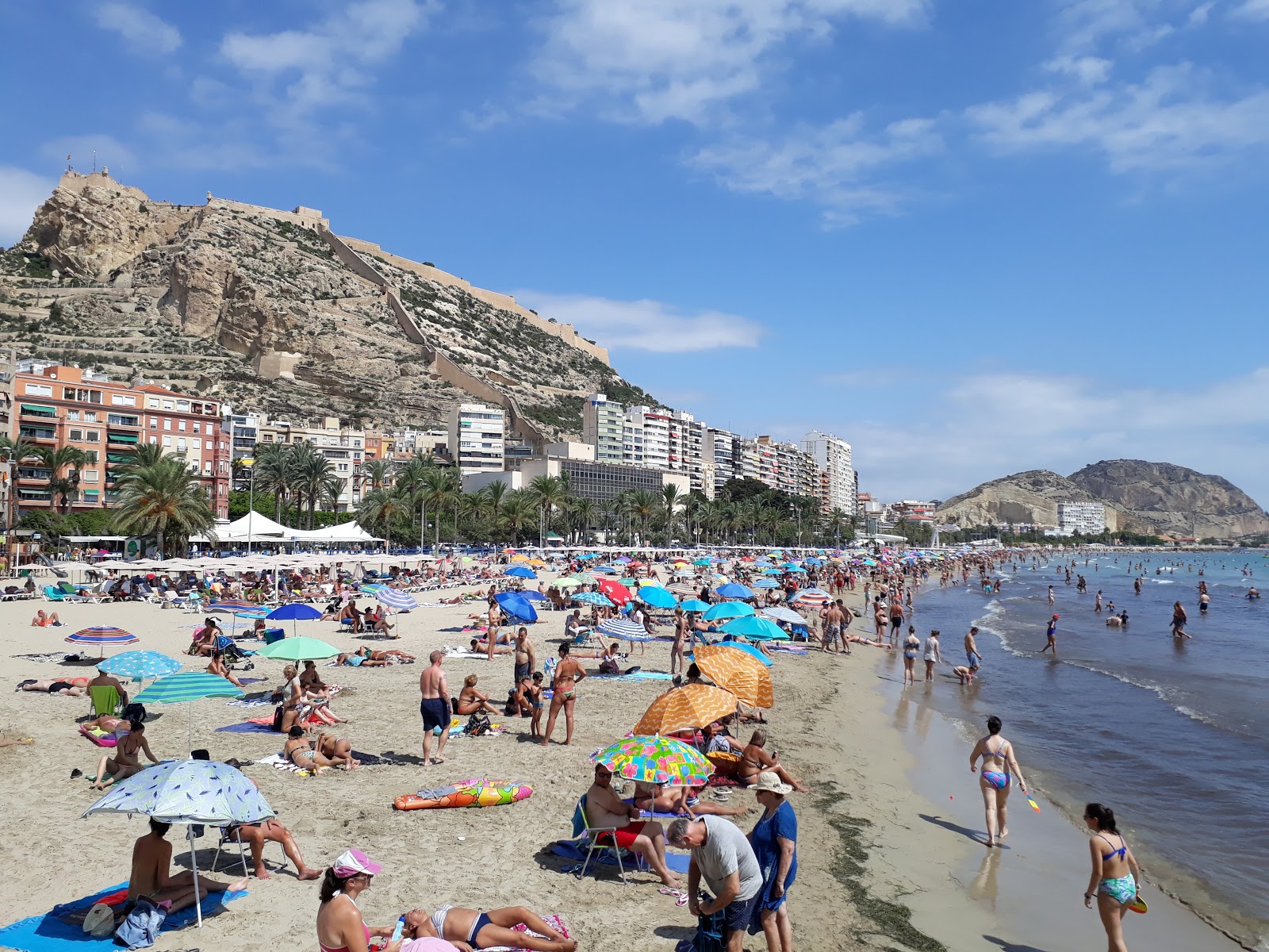 Foto van Postiguet Strand voorzieningenruimte