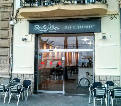 Talasa Badalona.            Restaurant Del Mediterrani & Ginbar