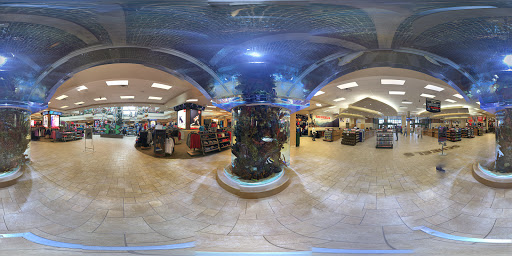 Sporting Goods Store «SCHEELS», reviews and photos, 6503 W 135th St, Overland Park, KS 66223, USA