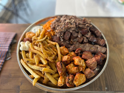 Lezzet Istanbul Grillades au feu de bois Halal à Montpellier