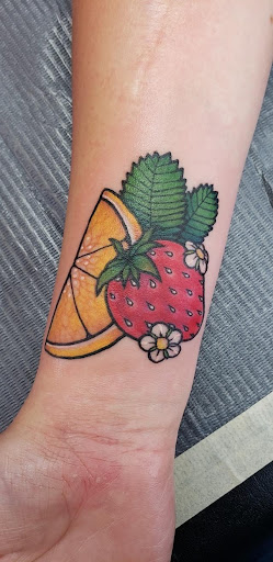 Tattoo Shop «NorthWoods Tattoo Parlour», reviews and photos, 229 Garland St b, Traverse City, MI 49684, USA