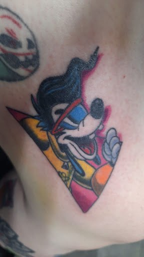 Explore tattoo ideas for dads, creative tattoo ideas in Mason City, available at Technicolor Tattoo Studio