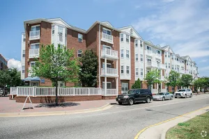 Heritage at Settlers Landing Leasing Office image
