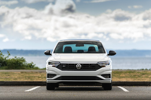 Volkswagen Dealer «Larry Roesch Volkswagen», reviews and photos, 313 W Grand Ave, Bensenville, IL 60106, USA