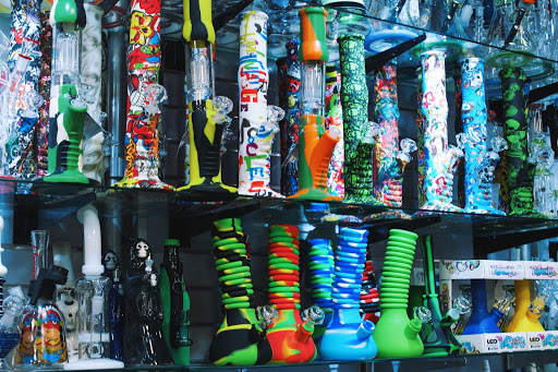 Tobacco Shop «Orlando Smoke Shop Dr Phillips area», reviews and photos, 7858 Turkey Lake Rd #112a, Orlando, FL 32819, USA