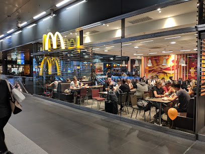 McDonald,s - Europaplatz 1, 10557 Berlin, Germany