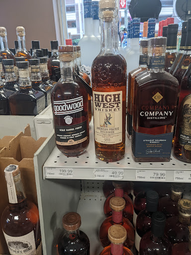 Liquor Store «Parkway Liquor Store», reviews and photos, 288 Parkway, Gatlinburg, TN 37738, USA