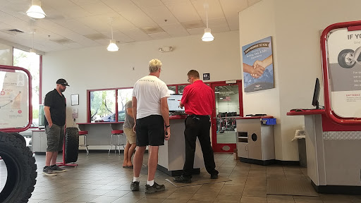 Tire Shop «Discount Tire Store - Tucson, AZ», reviews and photos, 3960 W Ina Rd, Tucson, AZ 85741, USA
