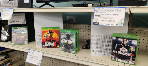 Pawn Shop «Champions Pawn & Jewelry Exchange», reviews and photos, 205 N Joliet St, Joliet, IL 60432, USA