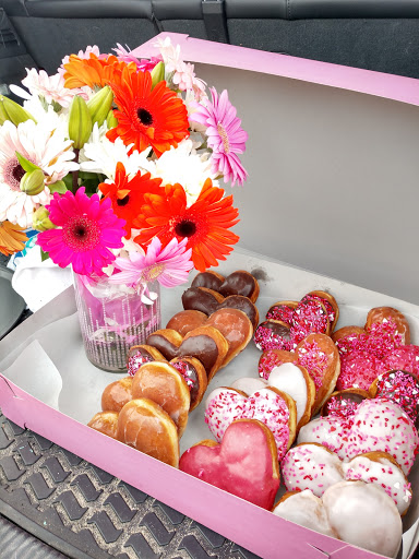 Donut Shop «Monterey Donut Shop», reviews and photos, 2440 Fremont St # 203, Monterey, CA 93940, USA