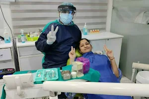 𝗗𝗿. 𝗚𝗮𝗿𝗲𝘄𝗮𝗹𝘀 𝗗𝗲𝗻𝘁𝗮𝗹 𝗦𝗼𝗹𝘂𝘁𝗶𝗼𝗻𝘀 - Denture Specialist | Best Implant Specialist | Teeth Aligners | Pediatric Dentist in Kharar image