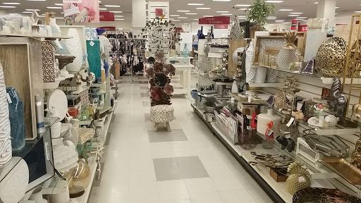 Department Store «T.J. Maxx and HomeGoods», reviews and photos, 7349 Lemont Rd, Downers Grove, IL 60516, USA
