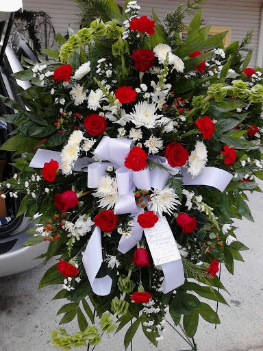 Florist «Old Town Flowers and Gifts», reviews and photos, 79 Main St NW b, Lilburn, GA 30047, USA