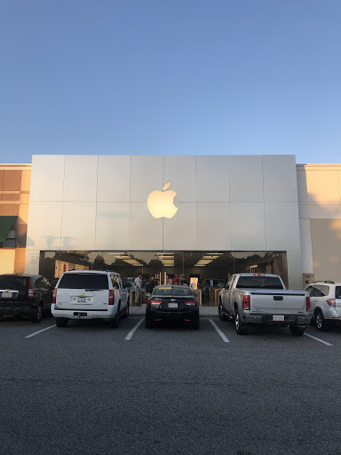 Apple Friendly Center