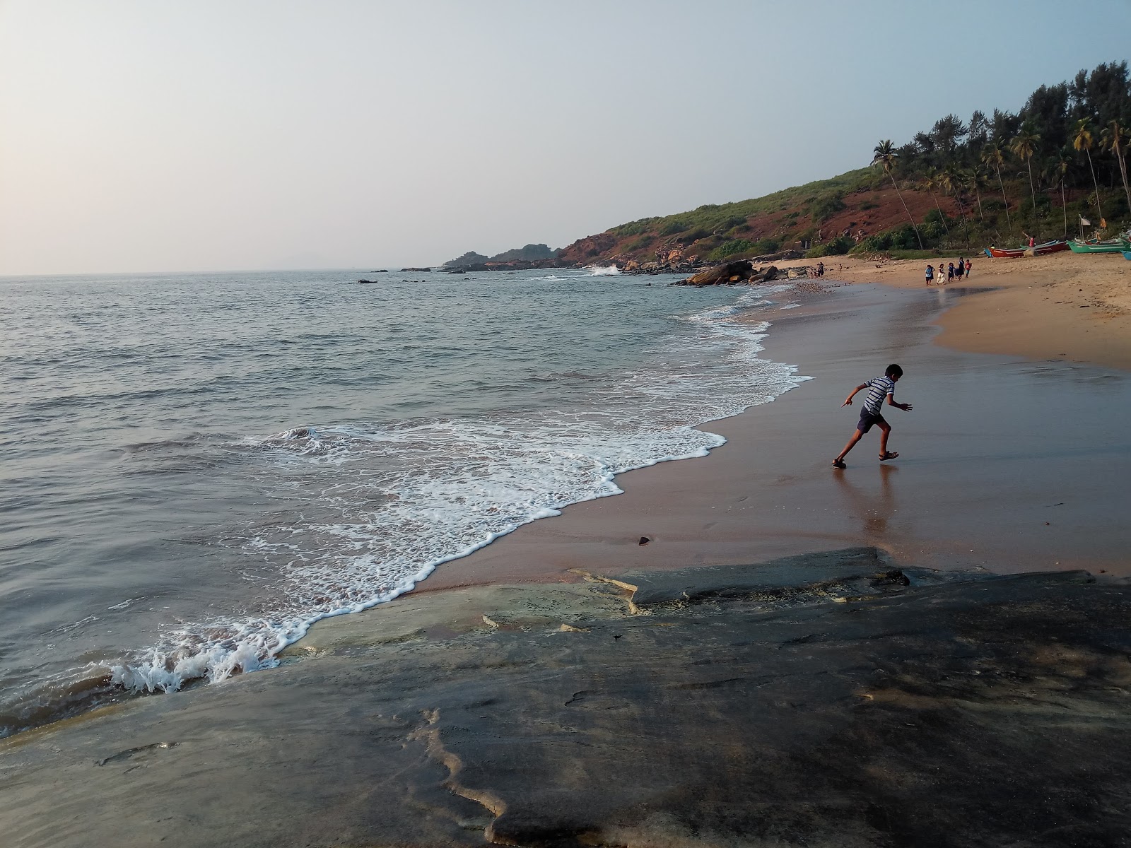 Shedikuli Beach的照片 带有宽敞的海岸