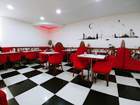 Atmosphère du Restaurant turc Restaurant Semazen Grill à Décines-Charpieu - n°12
