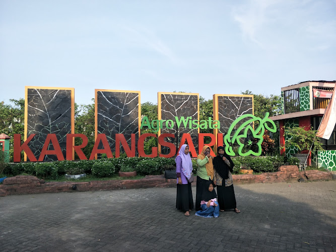 AGROWISATA BELIMBING KARANGSARI