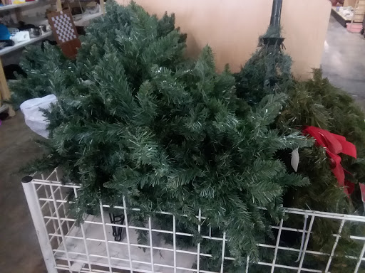 Thrift Store «Saint Vincent de Paul Thrift Store of Plano», reviews and photos, 3305 N Central Expy #280, Plano, TX 75023, USA