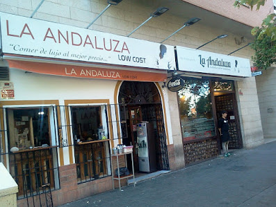 Bar La Andaluza Nervión 8 - Sevilla C. Benito Mas y Prat, 10, 41005 Sevilla, España