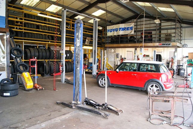 Reviews of Teltyres Telford Limited in Telford - Tire shop