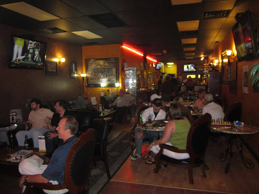 Bar «The Cigar Lounge», reviews and photos, 2960 W State Rd 426, Oviedo, FL 32765, USA