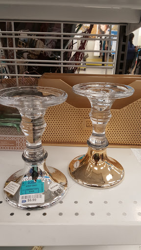 Clothing Store «Ross Dress for Less», reviews and photos, 11310 W Florissant Ave, Florissant, MO 63033, USA