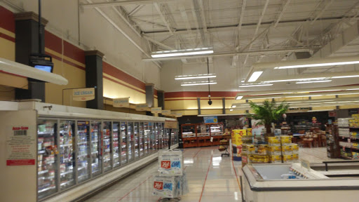 Supermarket «Giant Eagle Supermarket», reviews and photos, 2775 W Market St, Fairlawn, OH 44333, USA