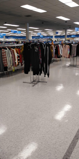 Clothing Store «Ross Dress for Less», reviews and photos, 6900 Katella Ave, Cypress, CA 90630, USA