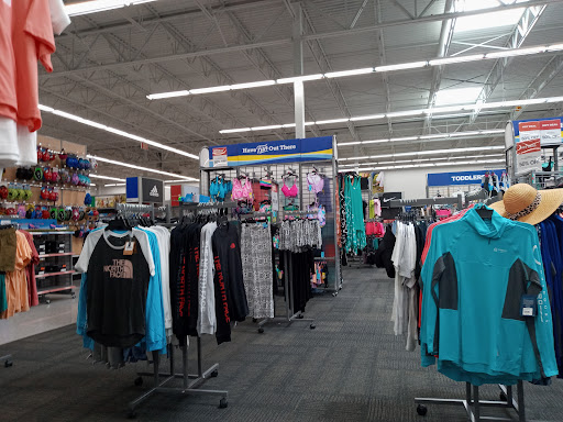 Sporting Goods Store «Academy Sports + Outdoors», reviews and photos, 2540 N Greenwich Rd, Wichita, KS 67226, USA