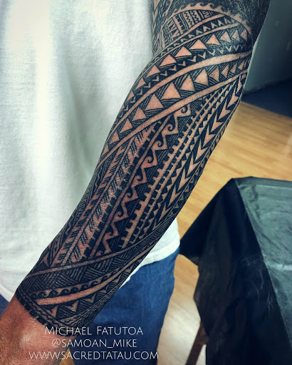 Explore dog bone tattoo ideas, creative tattoo ideas in Tampa, available at Sacred Tatau