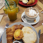 Photo n°1 de l'avis de Biche. fait le 11/09/2019 à 08:43 sur le  Esquires Coffee Porto à Porto