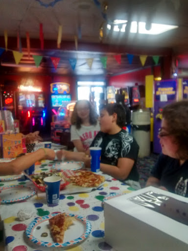 Bowling Alley «Bangor-Brewer Bowling Lanes», reviews and photos, 534 Wilson St, Brewer, ME 04412, USA