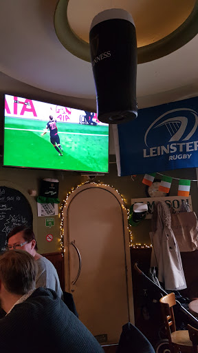 Molly's Irish Bar