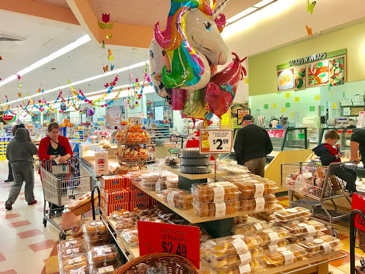 Grocery Store «Market Basket», reviews and photos, 310 Mishawum Rd, Woburn, MA 01801, USA