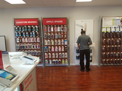 Cell Phone Store «GoWireless Verizon Authorized Retailer», reviews and photos, 9951 Adams Ave, Huntington Beach, CA 92646, USA