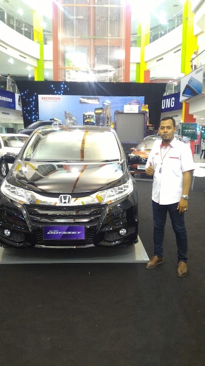 Photos of DEALER MOBIL HONDA PALEMBANG