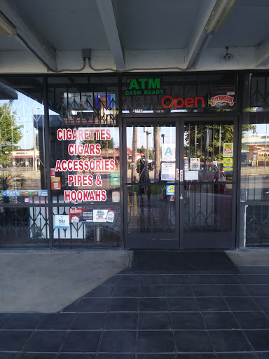 Tobacco Shop «So Cal Smoke Shop», reviews and photos, 15511 Devonshire St, Mission Hills, CA 91345, USA